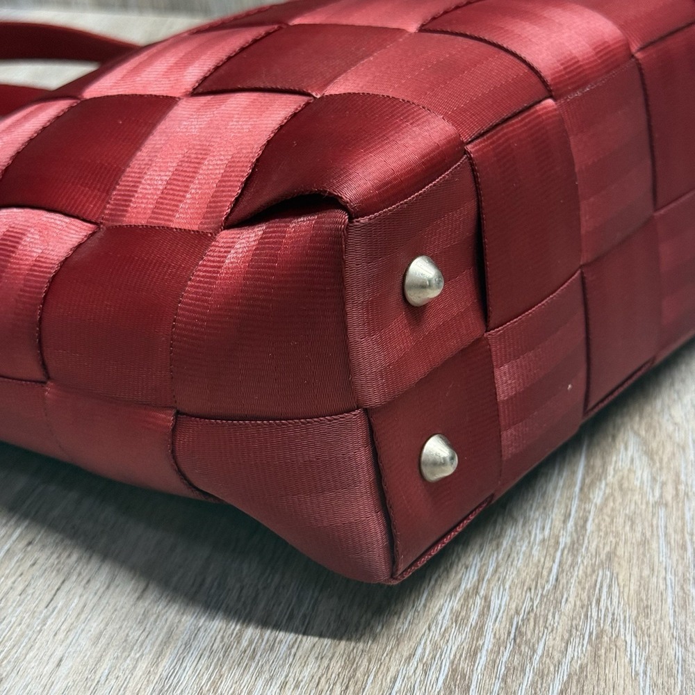 HARVEYS "The Original" Red SEATBELT BAG Shoulder Tote Zip Purse Crimson USA - Picture 11 of 16